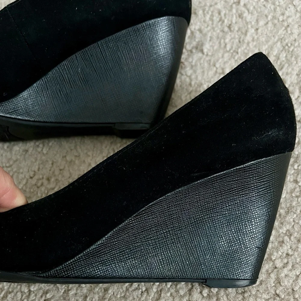 Bandolino Black Women’s Wedge Heels, Size 7